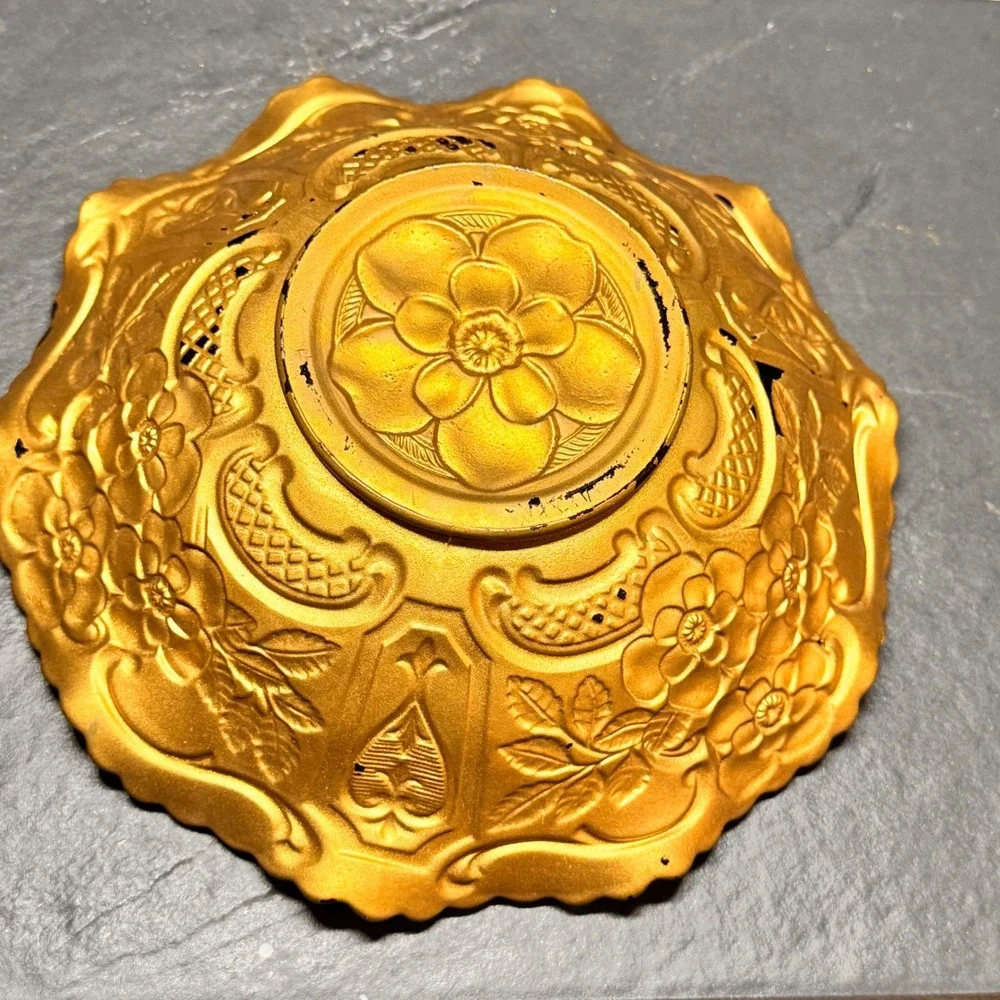 Vintage Goofus Glass Embossed Gold Flower Candy Dish Trinket Bowl‎ Red Accent
